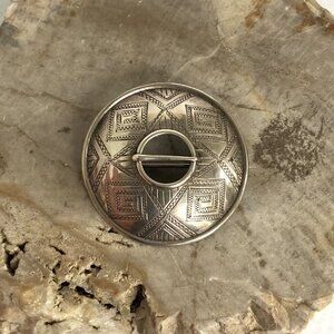 VTG 813H Silver Finland Kultateollisuus Ky Modernist 1.55" Round Domed Brooch